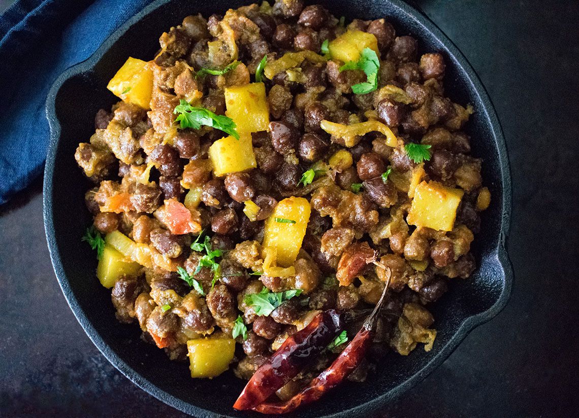 Black Chana Masala (Kala Chana Masala)