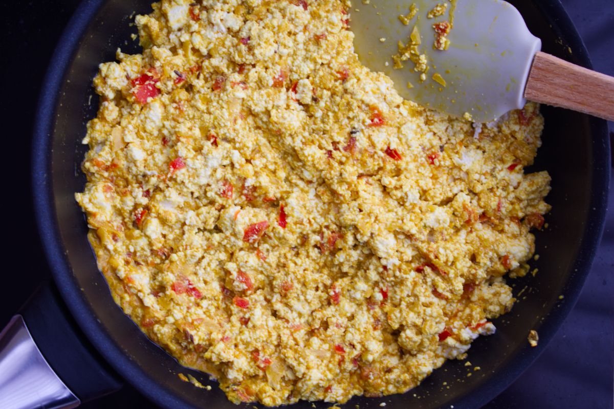 Paneer bhurji revuelto vegetariano casero